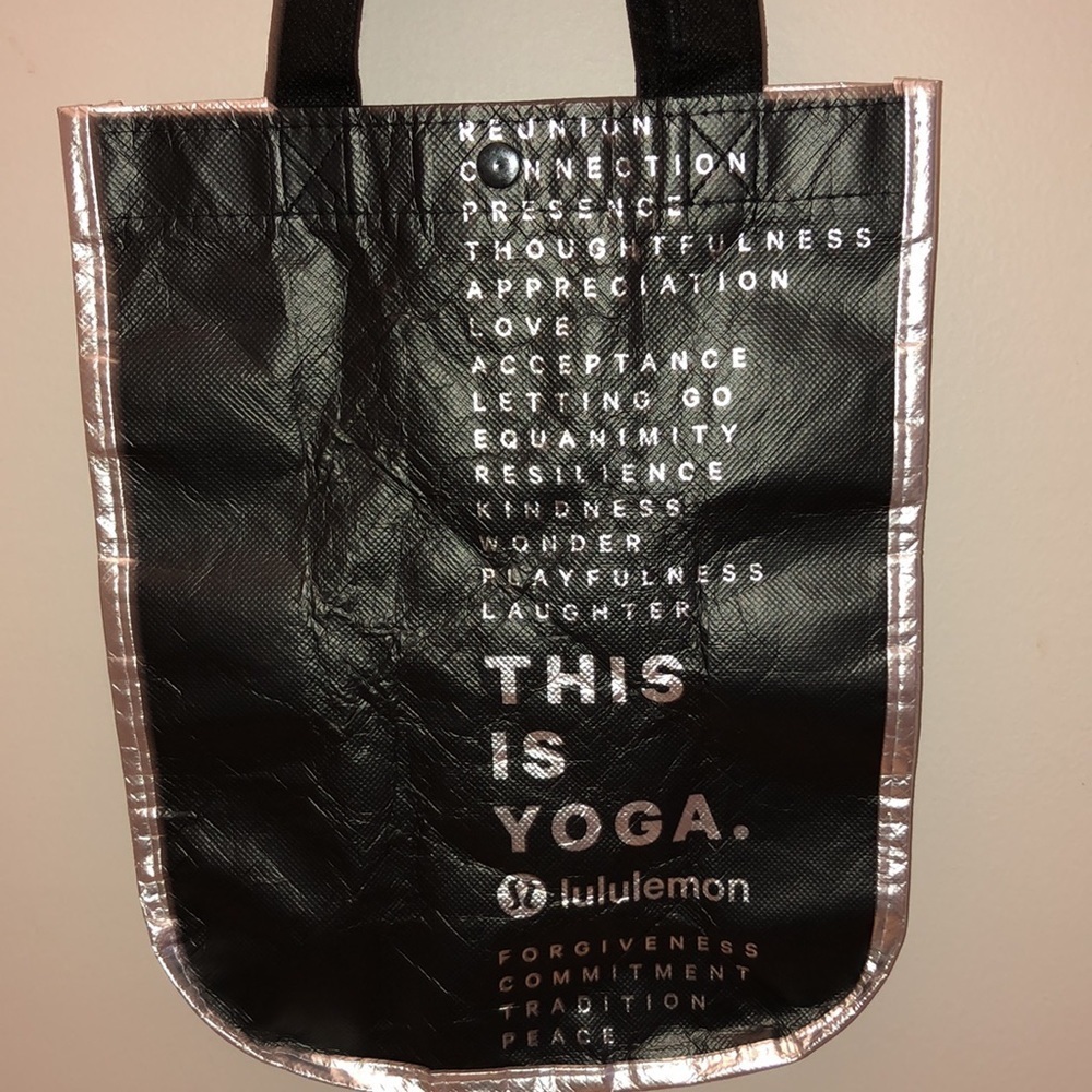 Lululemon Athletica reusable shopping bag smaller in size this is yoga bag - Picture 2 of 3